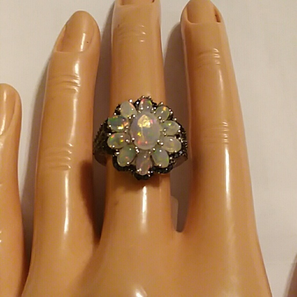 OPAL AND BLACK SPINEL RING, SIZE 7 - Picture 3 of 8